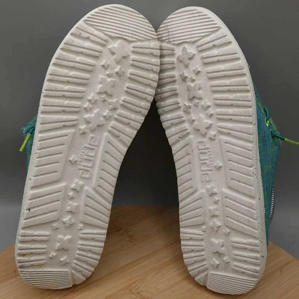 Hey Dude Shoes Kids Y3 Wally Youth Gamer Teal Canvas Slip On 130138360 Flaw